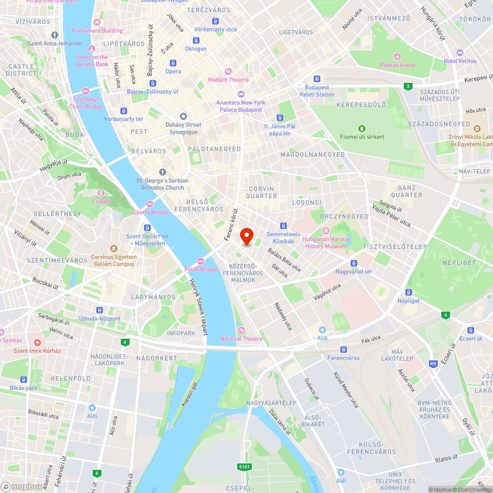 Olvashatatlanul kicsi betűk a táblákon bejelentés helye