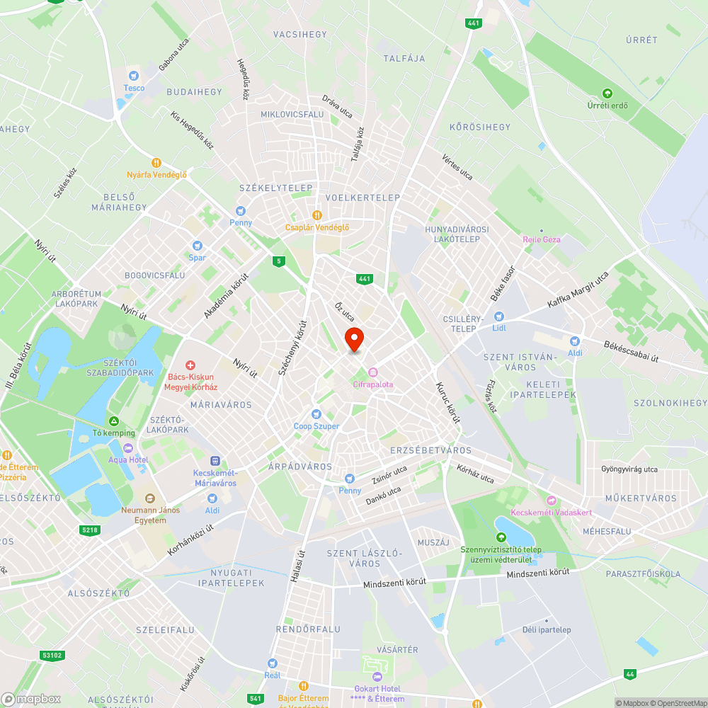 Töredezett járda az Ázsia Centrum áruház sarkán bejelentés helye