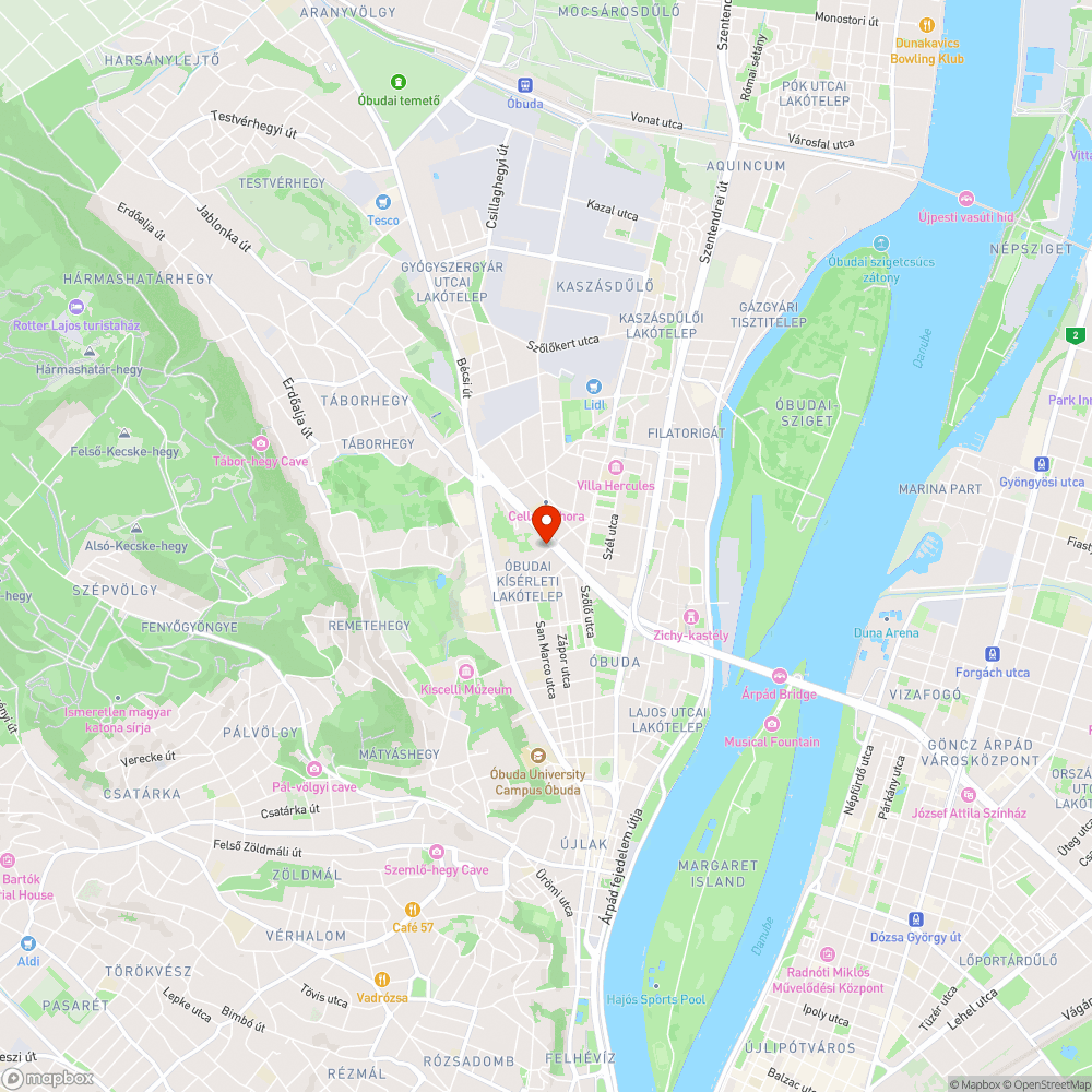 Kidöntött tábla a Vörösvári úti rendelő parkolójában bejelentés helye
