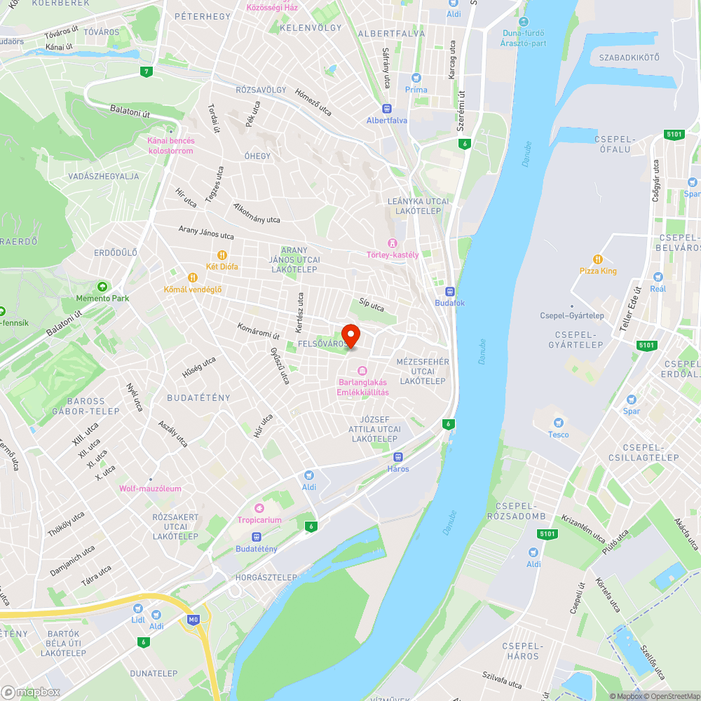 Flabelos reklámautó és földkupac bejelentés helye