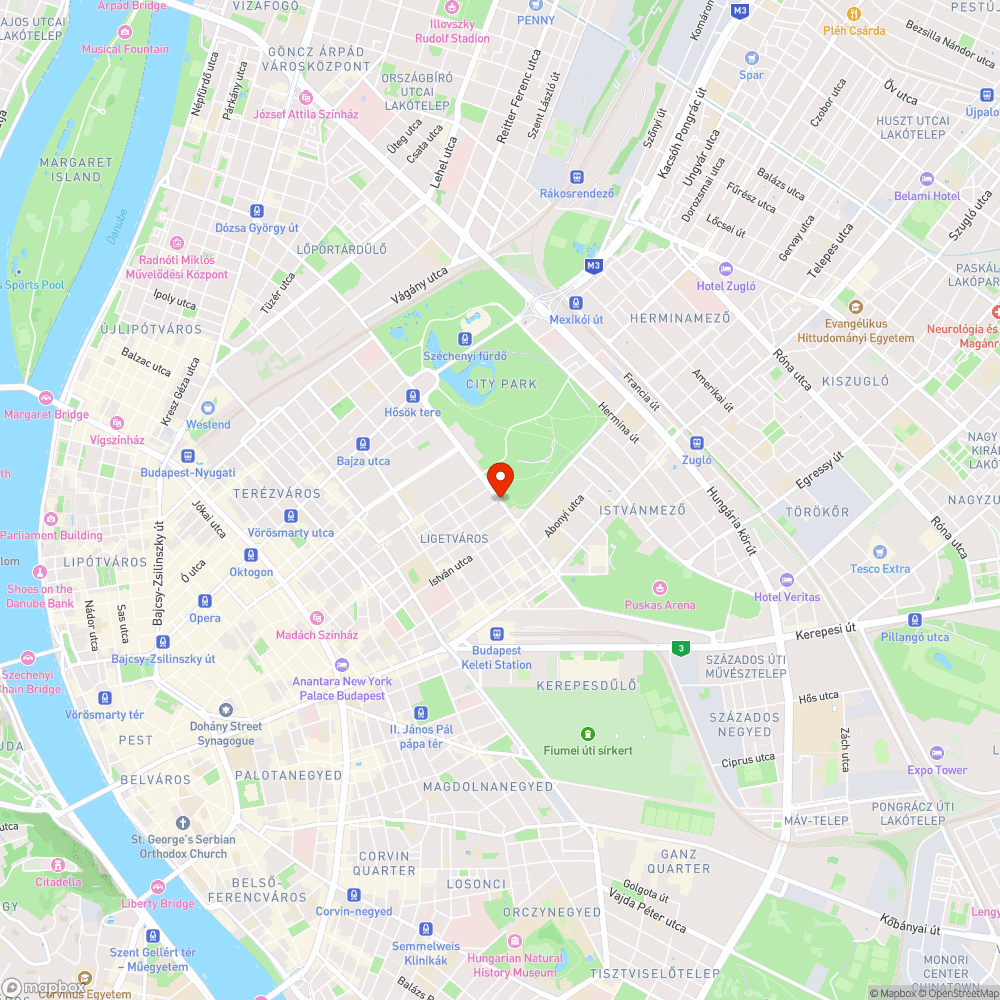 Kátyú a csatornafedél mellett a VII. Dózsa György úton bejelentés helye