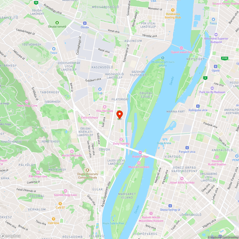 Kátyú a Laktanya utcában a Miklós térnél bejelentés helye