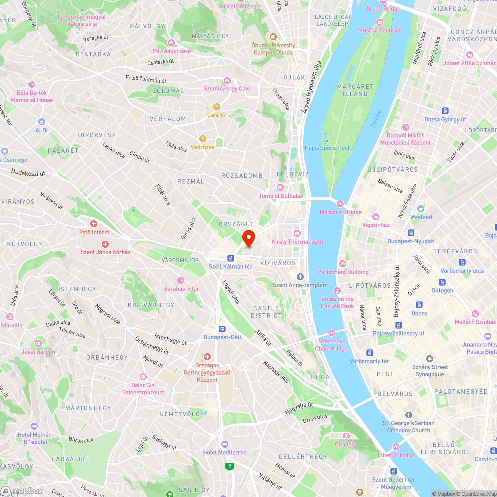 Parkolóhelynél beszakadt burkolat bejelentés helye