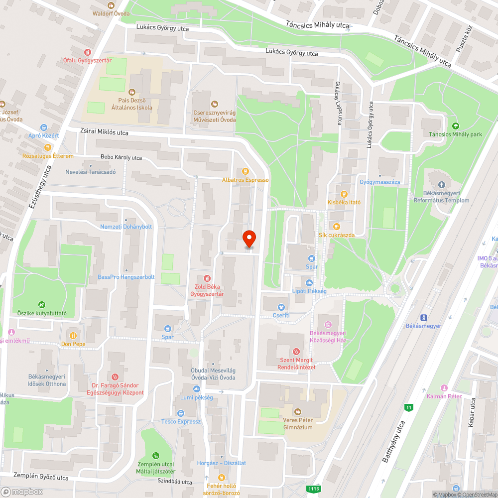 Kicsi kevés elrozsdásodott utcai szemétgyűjtők bejelentés helye