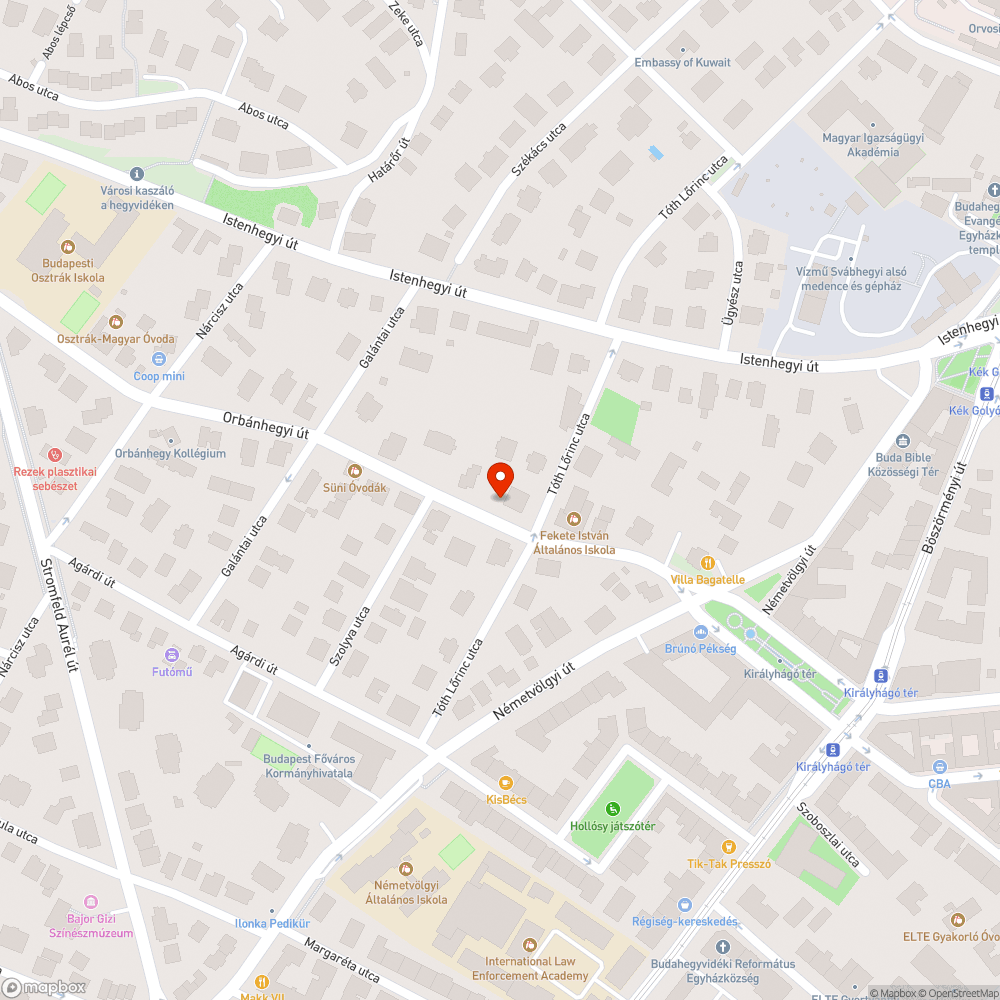 autó maradványok az úton bejelentés helye