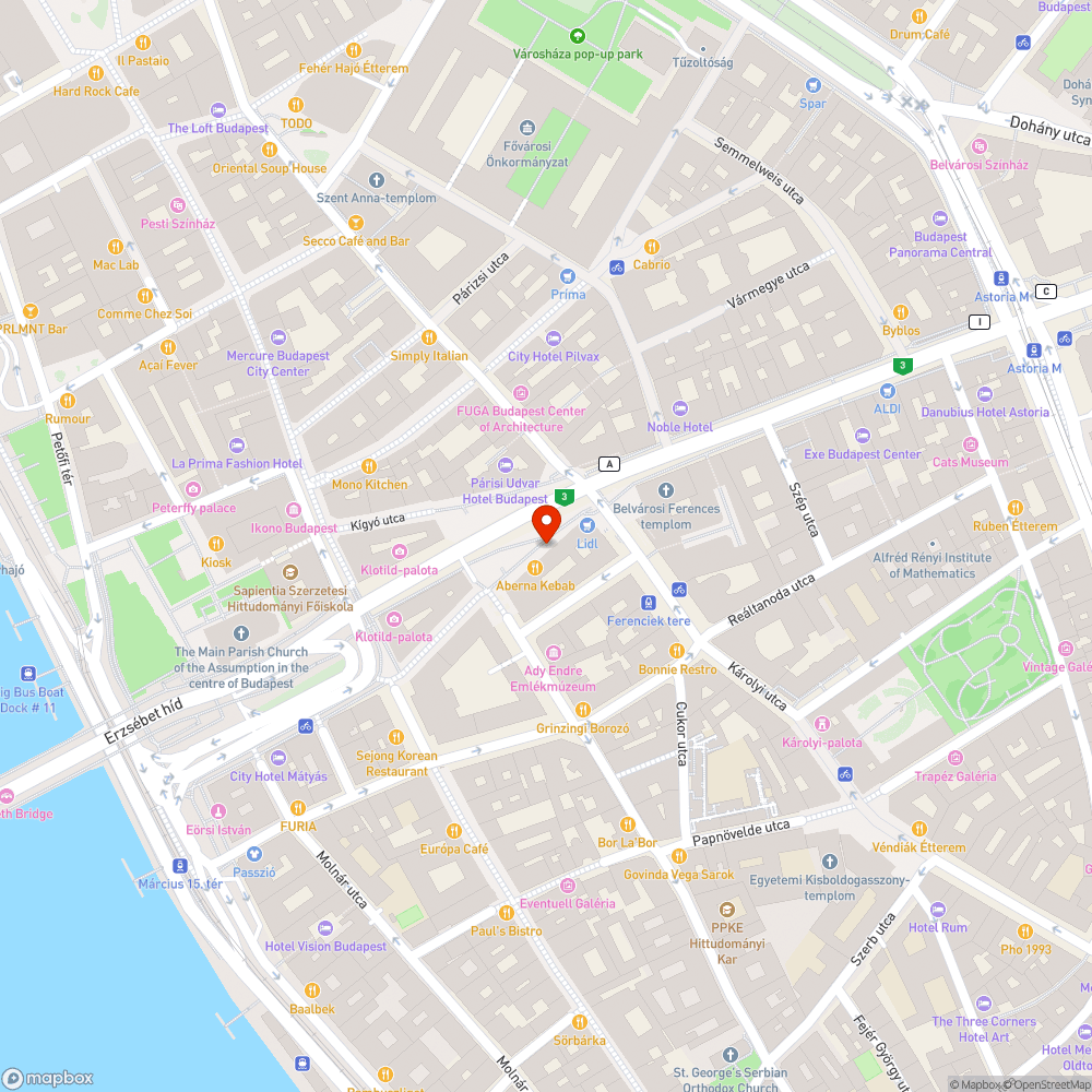 Elhanyagolt térkő és járdafelület a Ferenciek terén bejelentés helye