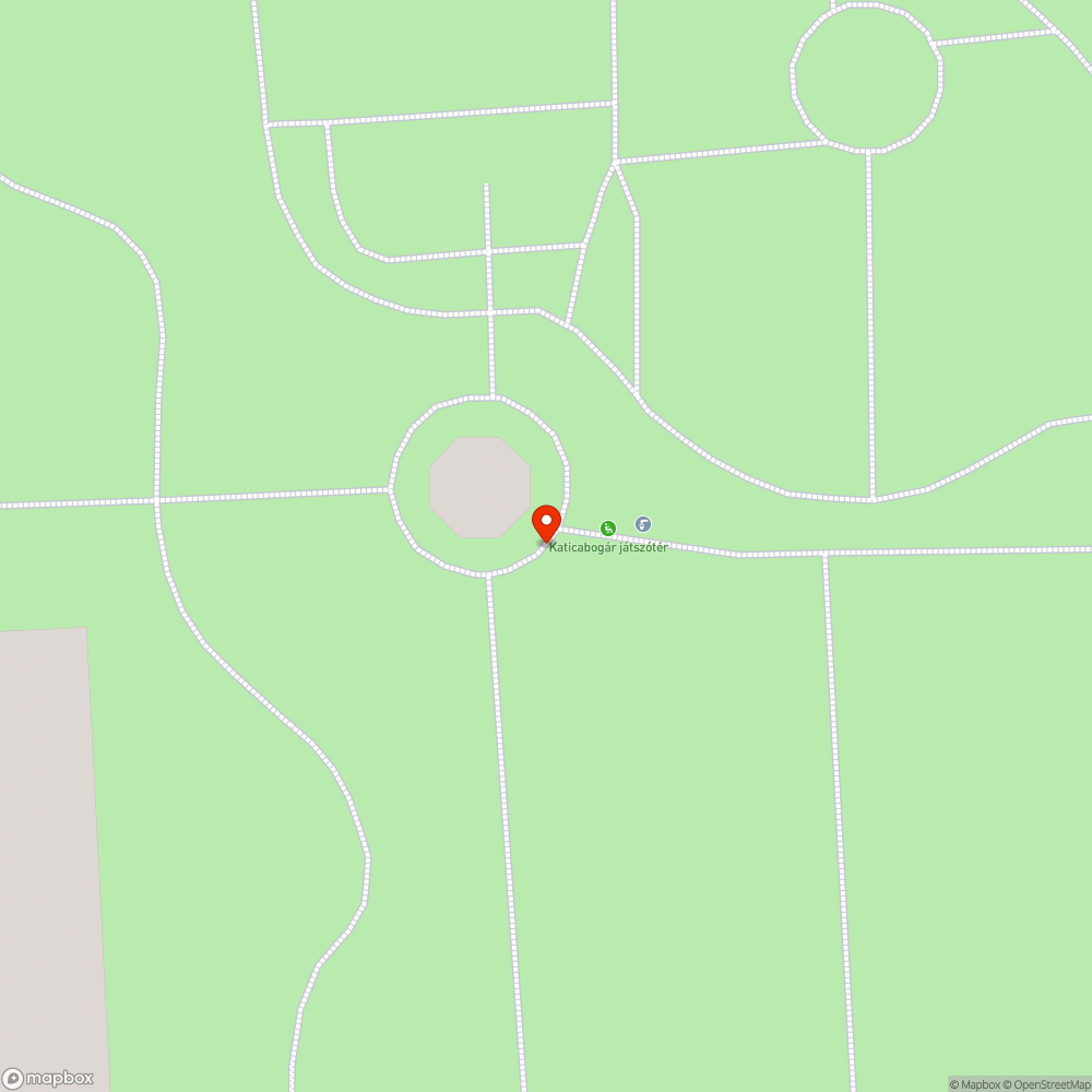 Mindenfelé spriccelő ivókút Katicabogár játszótér bejelentés helye