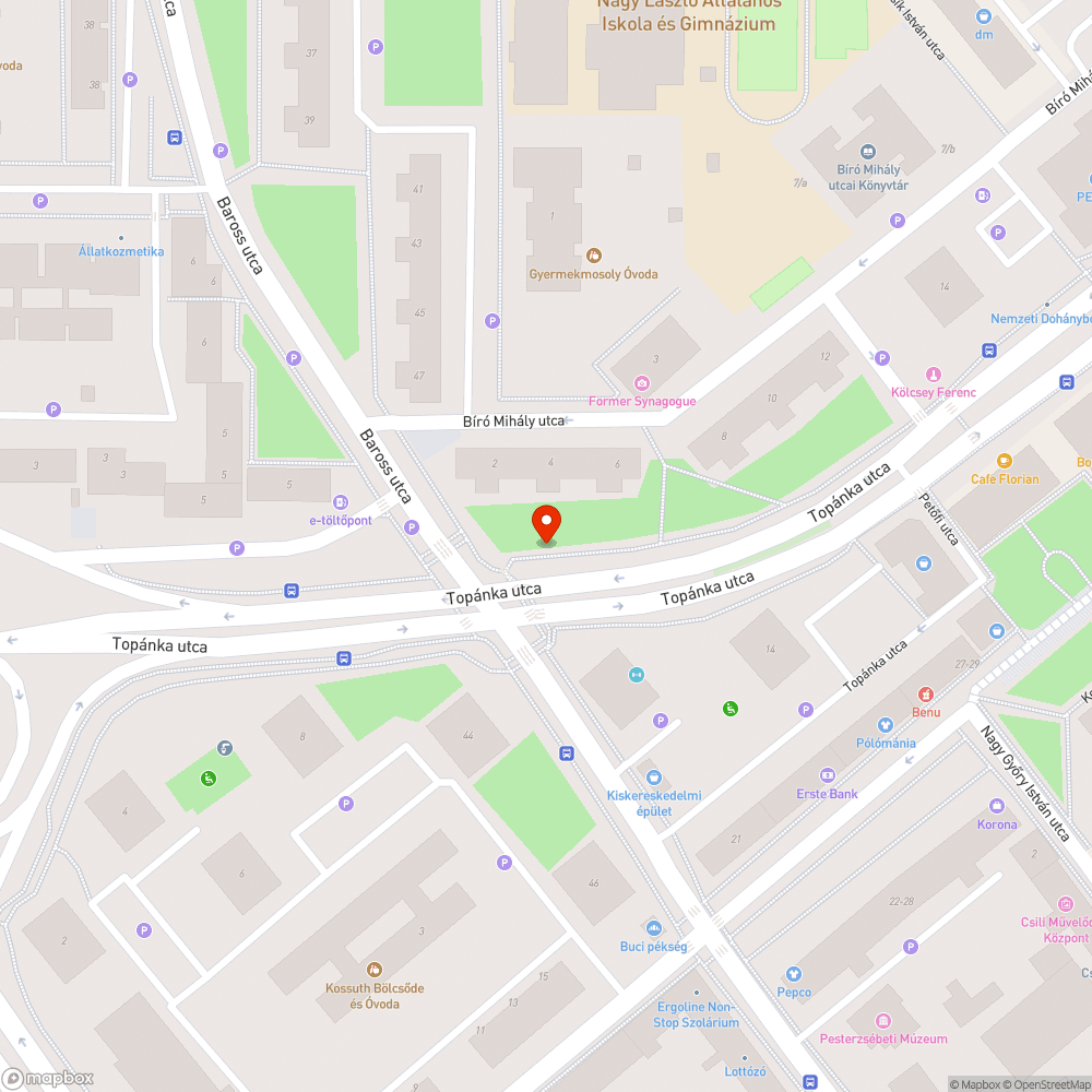 Nem megfelelő méretű és elcsúszott aknafedő a járdán bejelentés helye