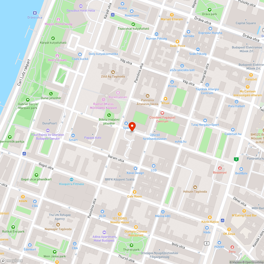 Parkolóhelyre és járdára burjánzott a bokor bejelentés helye