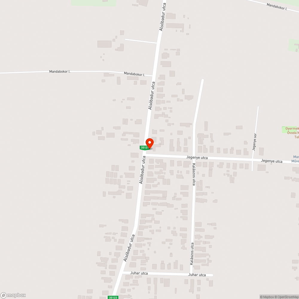 Megtelt az üveggyűjtő bejelentés helye