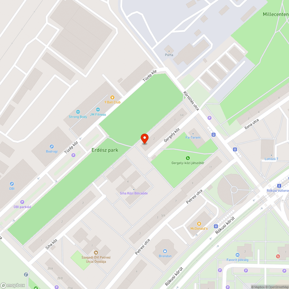 Kidobott kanapé és félig elásott gumi bejelentés helye