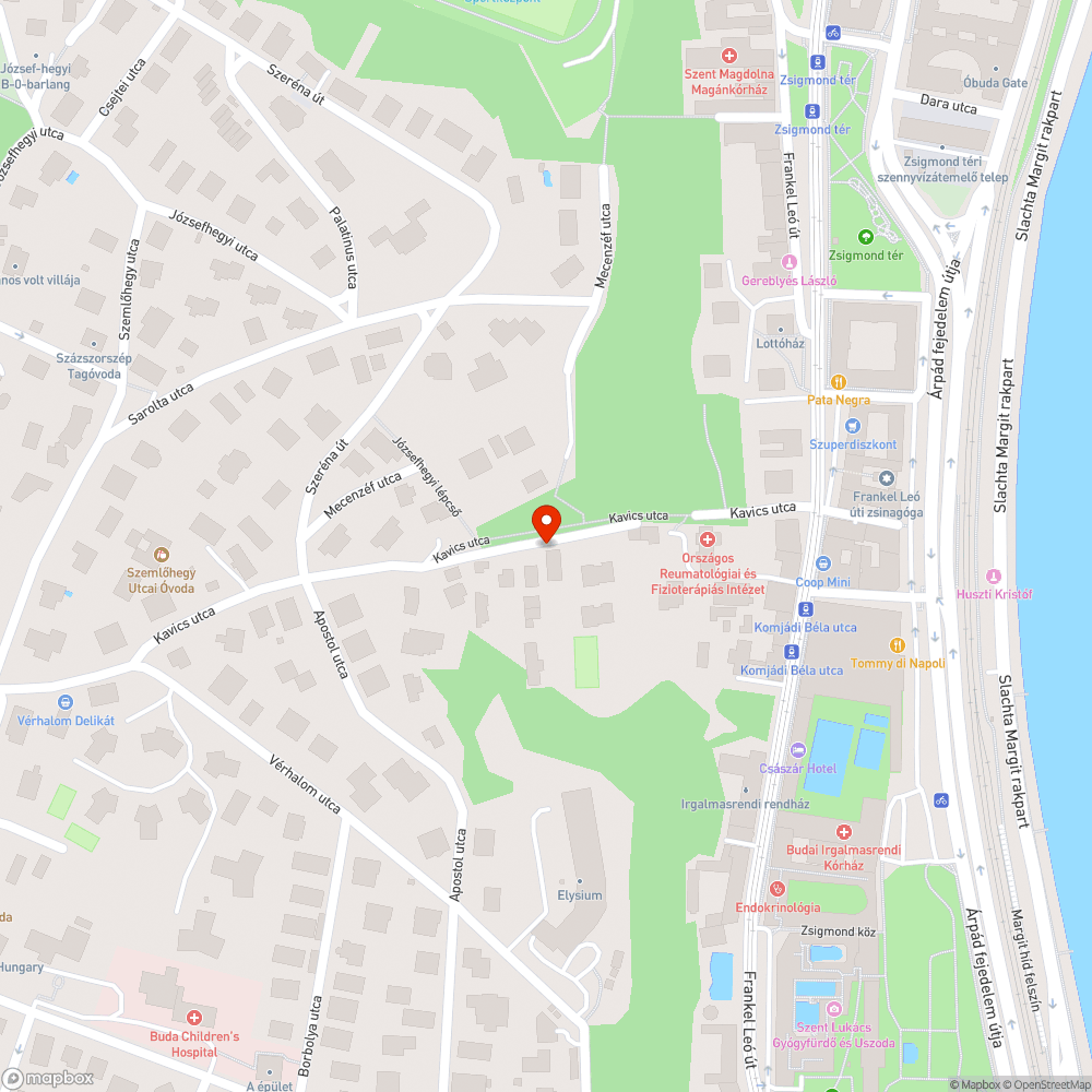 törött, balesetveszélyes közműfedél bejelentés helye