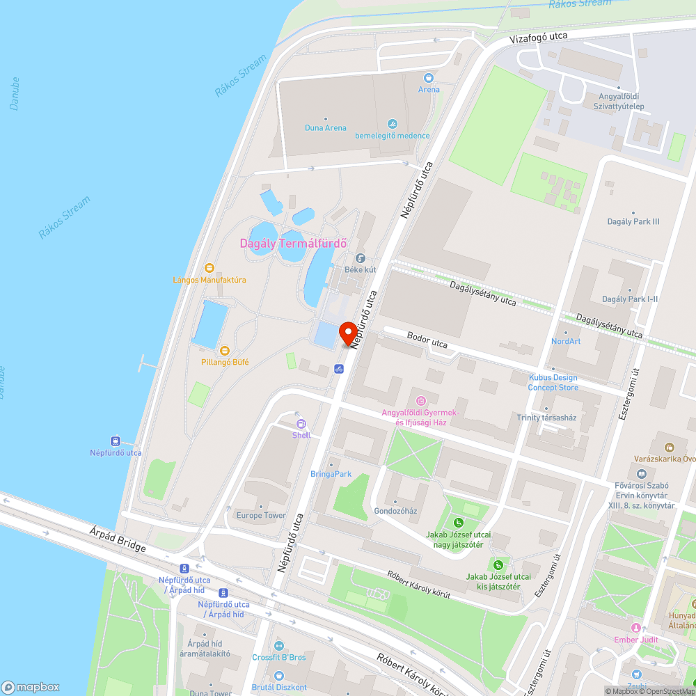 Kerekpárút és járda koszos bejelentés helye