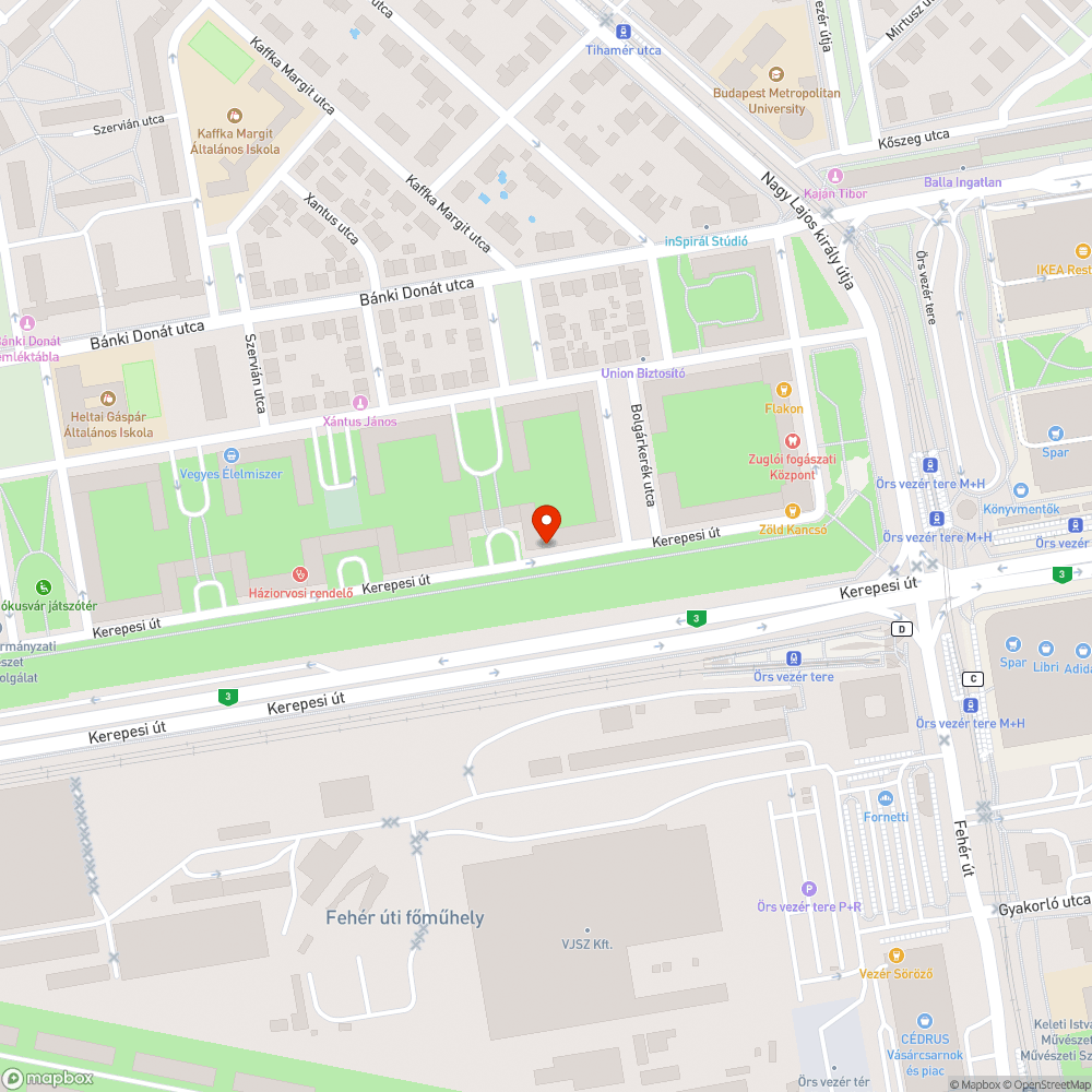 Elhanyagolt zöld, törött betonvályú bejelentés helye