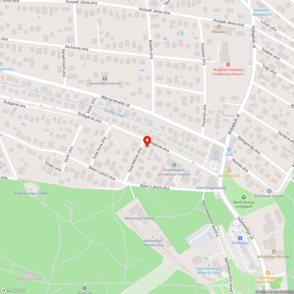 Kerékpárútra belógó ágak bejelentés helye