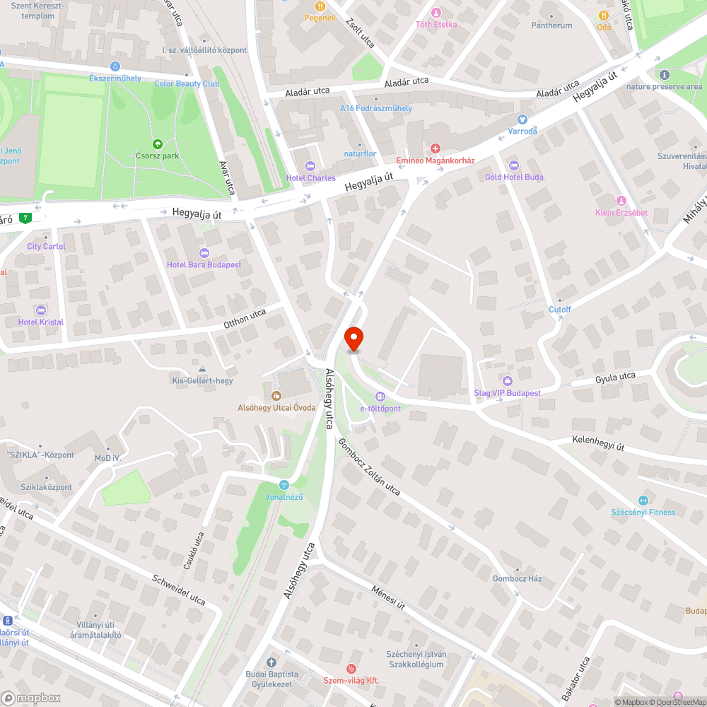 Teljes szélességben megrepedt út bejelentés helye