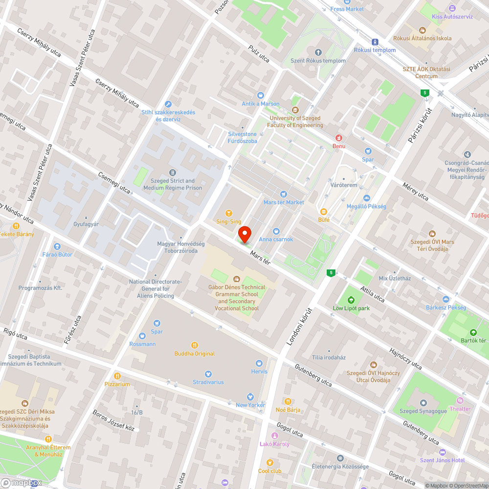 Csatornafedél körüli kátyú - Mars tér 14. bejelentés helye