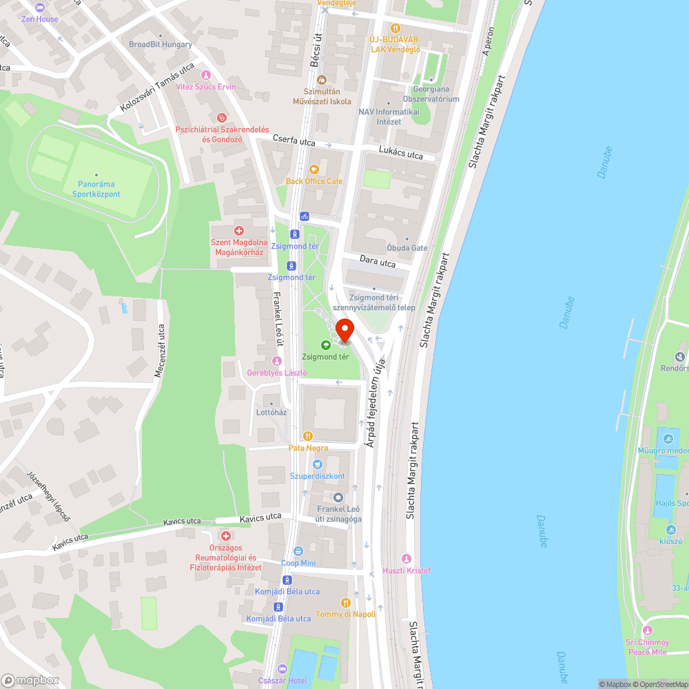 Eltünt KRESZ táblák a parkból bejelentés helye