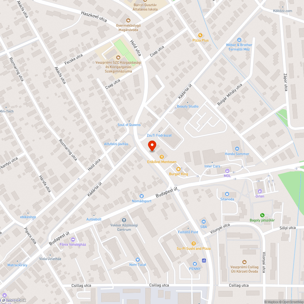 Kidöntött tábla és szemetes a buszmegállóban bejelentés helye