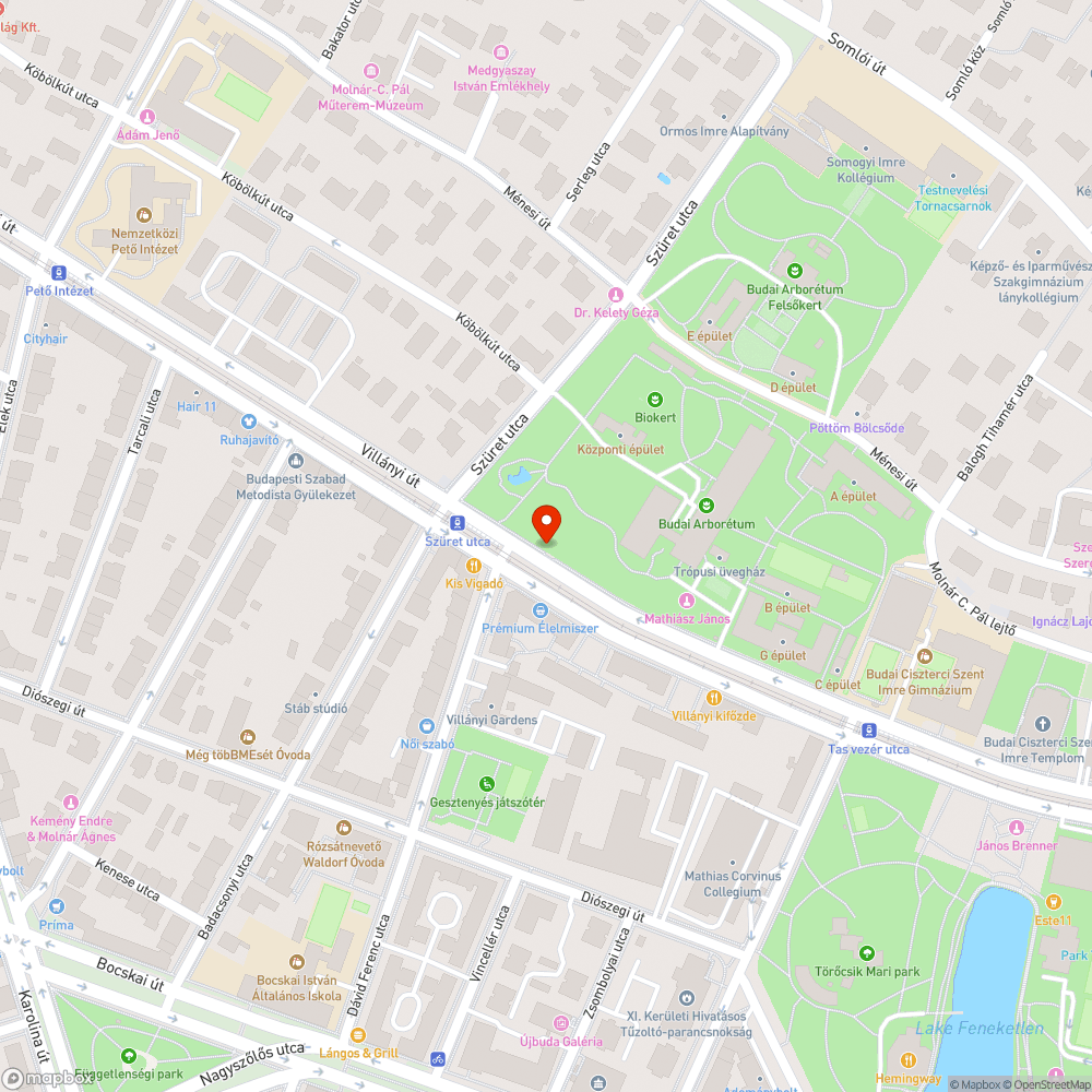 Karcos, kopott váró bejelentés helye