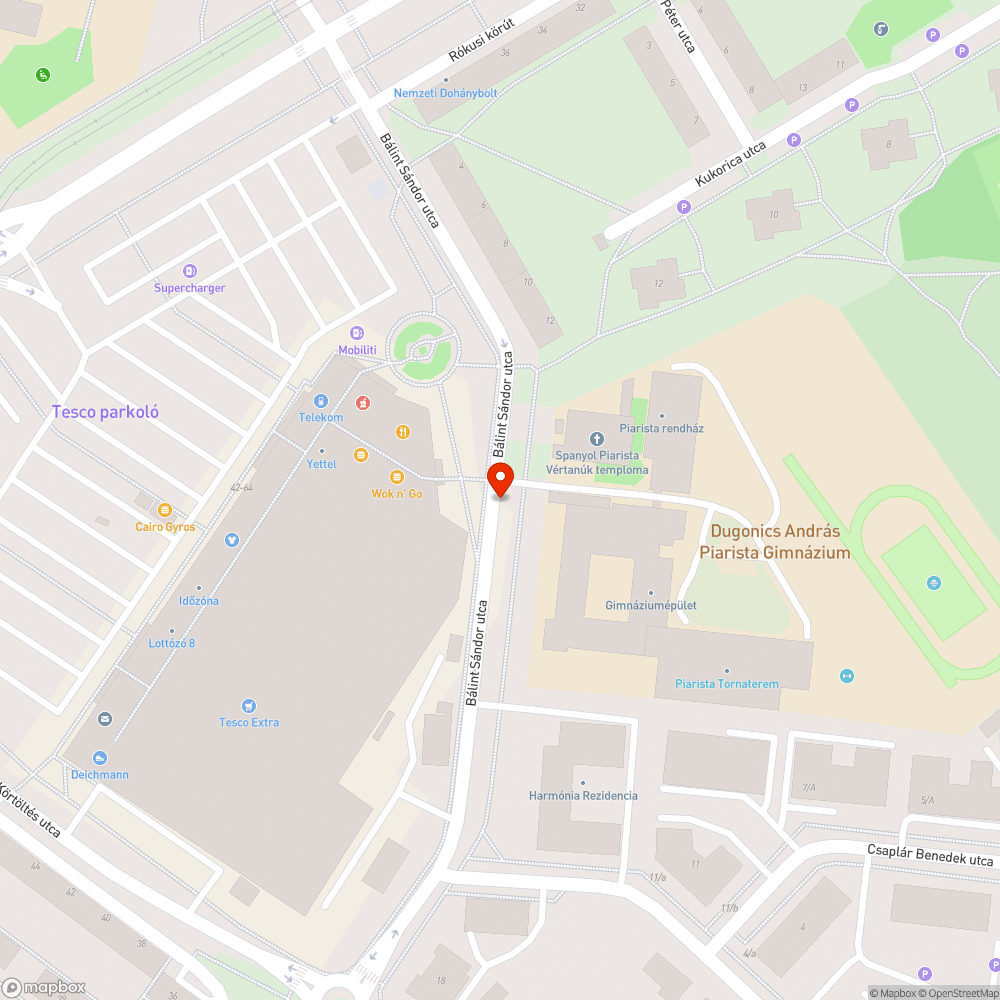 Beton törmelék az út szélén - Bálint Sándor u. 20. bejelentés helye