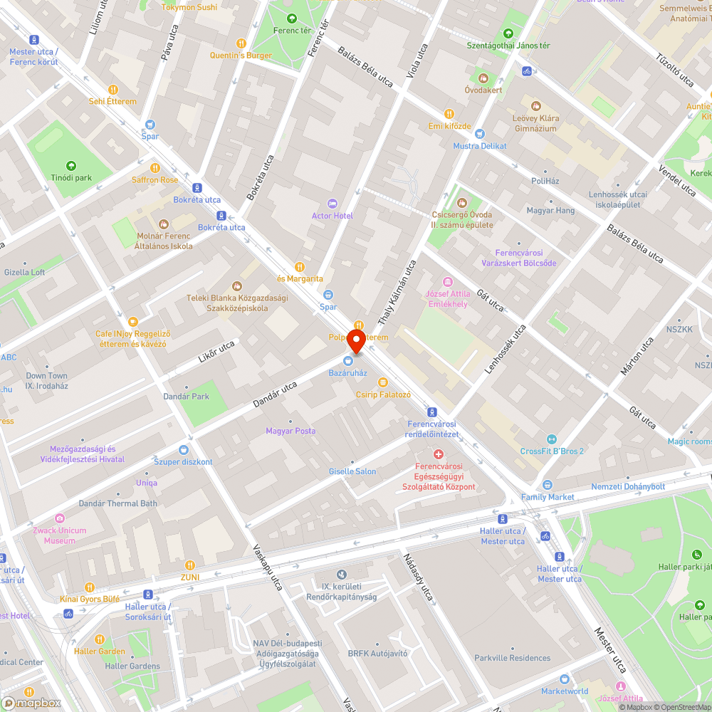 Szétroncsolt kerítés, hiányzó fa bejelentés helye