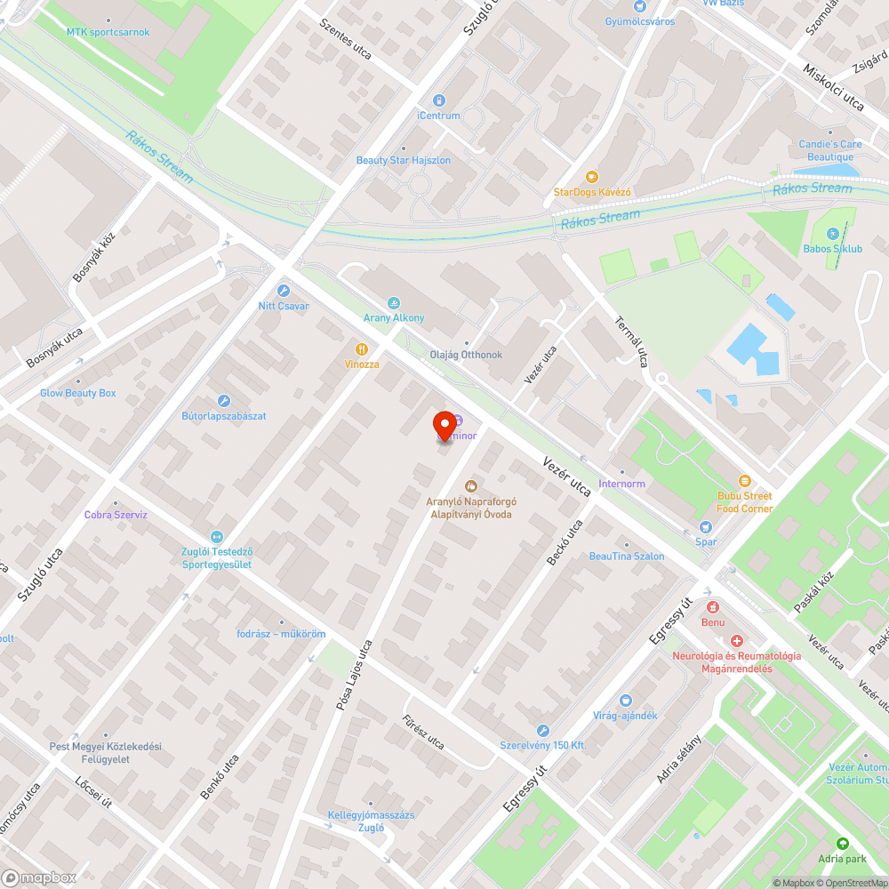 Tönkretett járda és kiöntött beton otthagyva bejelentés helye