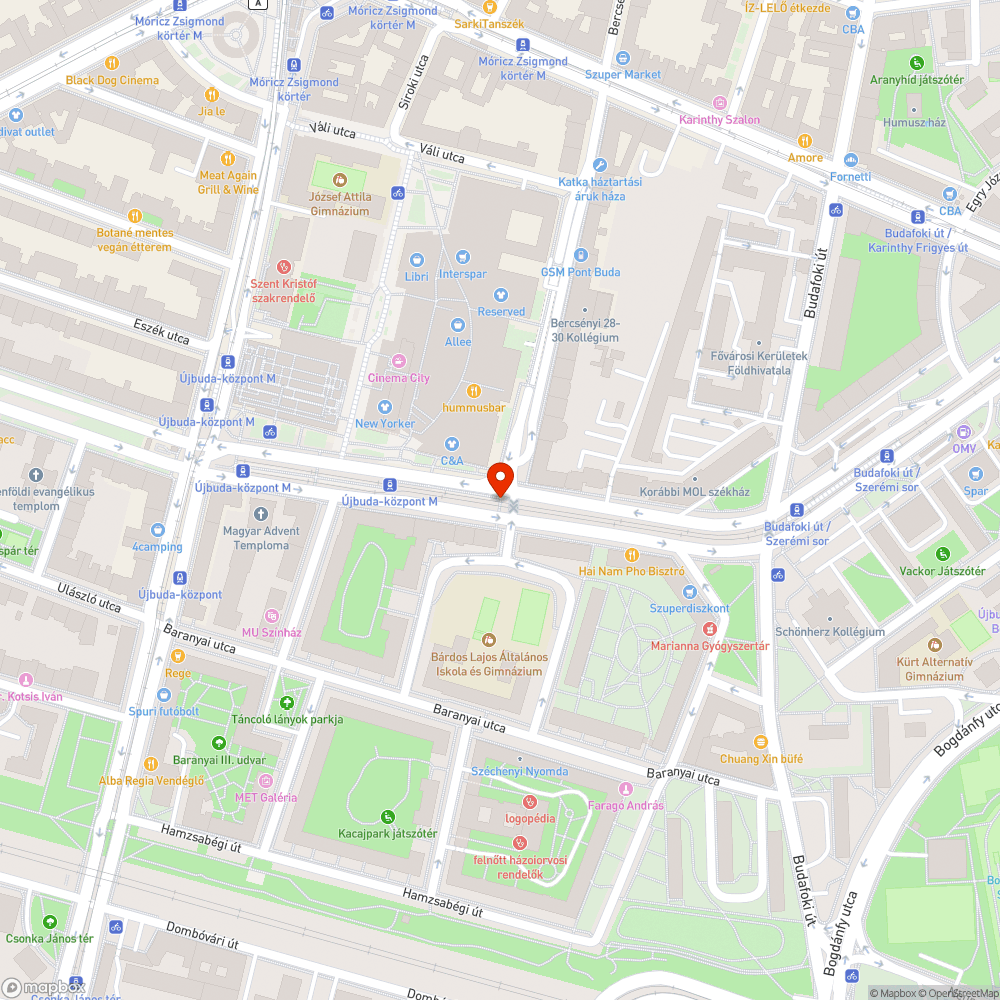 2 aszfaltfelpúposodás a zebrán évek óta bejelentés helye