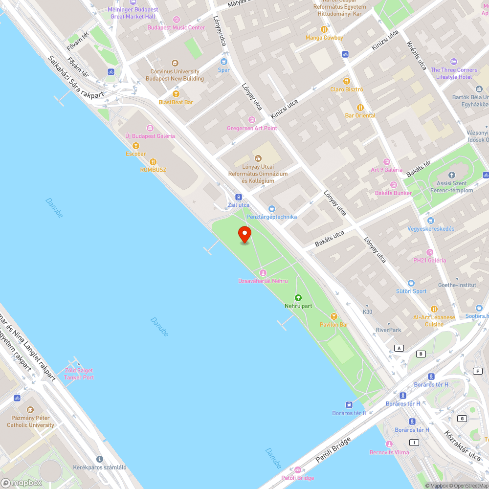 Öntöző a padok felé locsol bejelentés helye