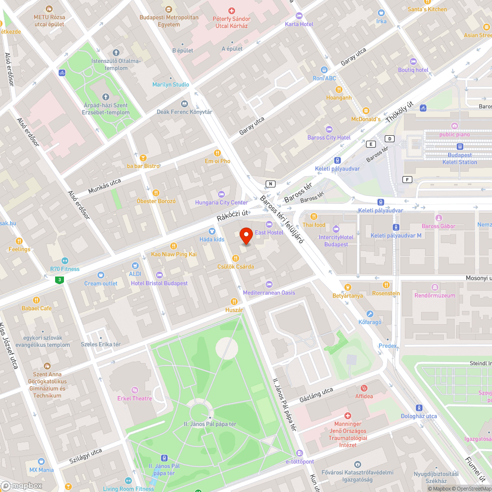 Túl hangos négyes metro bejelentés helye