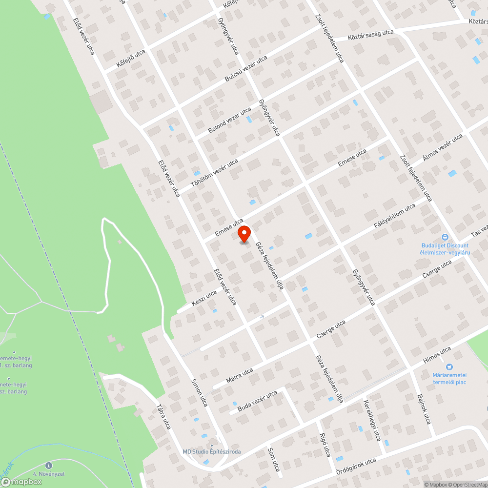 Nincs járda, szűk az úttest, sok az autó, kerékpárútnak is kijelölve. bejelentés helye