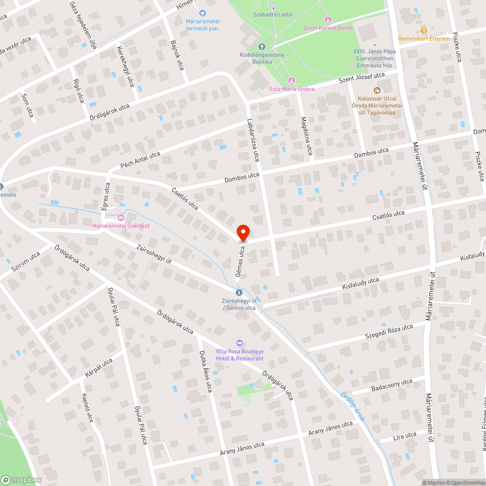 A kerékpárutat jelző tábla nem látható (háromba tört) bejelentés helye