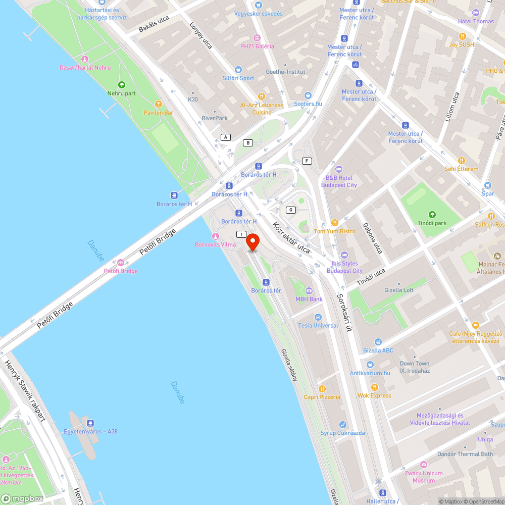 Elhanyagolt utasváró a HÉV végállomáson bejelentés helye