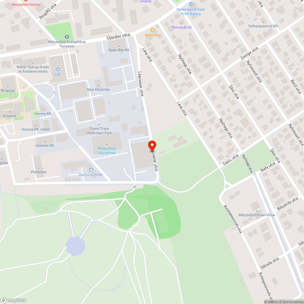 Növényzet takarja be a járdát bejelentés helye