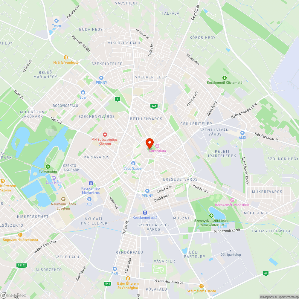 Balesetveszélyes lépcső az Emléktár/téren bejelentés helye