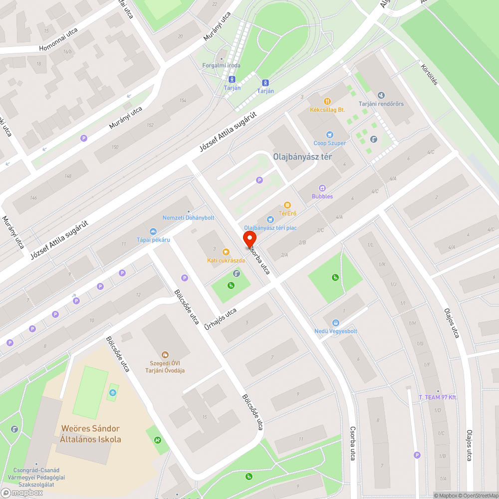 Kátyú a csatornafedél közelében - Csorba u. 3. bejelentés helye