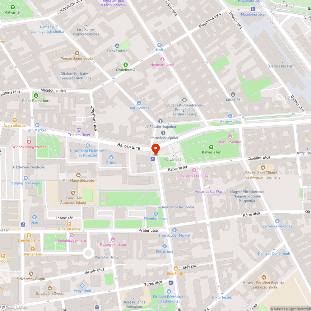 Leszakadt tábla a BuBi állomáson bejelentés helye