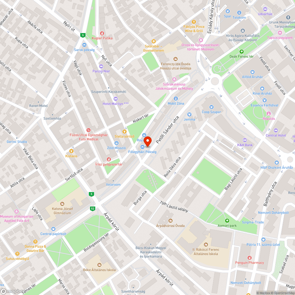 Elhagyott autó a Petőfi Sándor utcán bejelentés helye