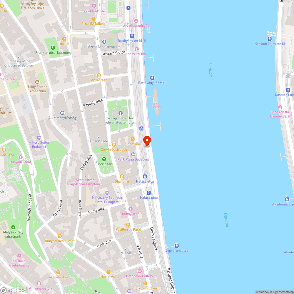 Több irányból rongált tábla bejelentés helye