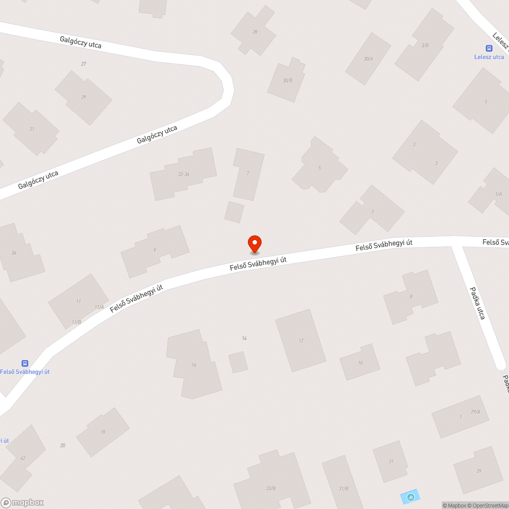 Hónapok óta hiányzó burkolat bejelentés helye