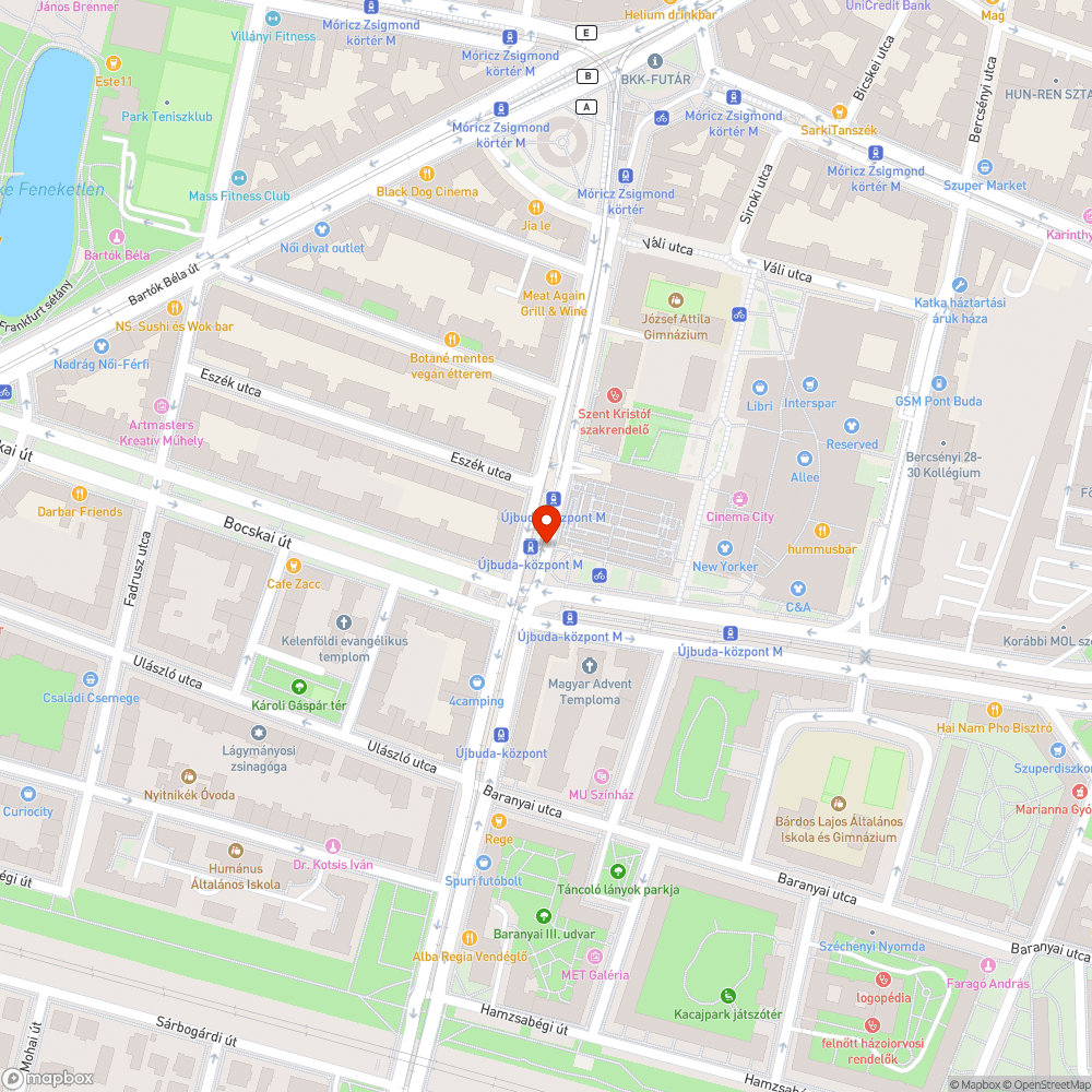 Szemetes a járda Fehérvári úti Vásárcsarnok előtt bejelentés helye