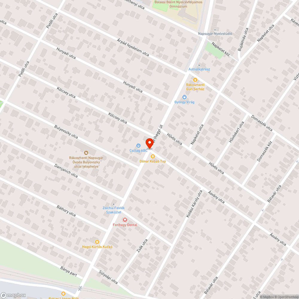 Kátyú folyam a forgalmas utcasarkon bejelentés helye