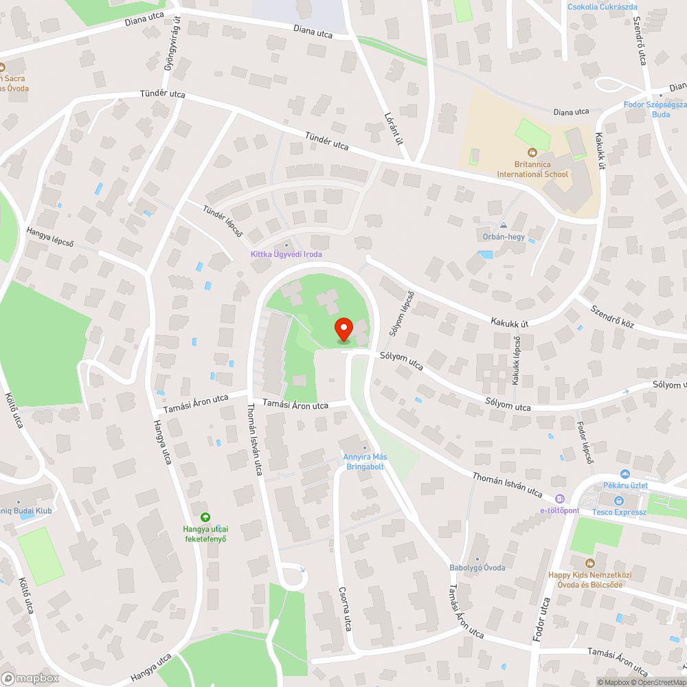 Thomán István utcai parkoló autógumi, TV bejelentés helye