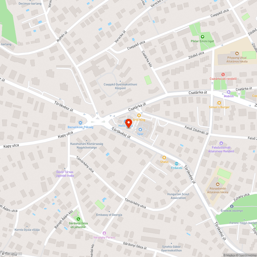 Elhagyott gépjármű foglalja a parkolóhelyet bejelentés helye