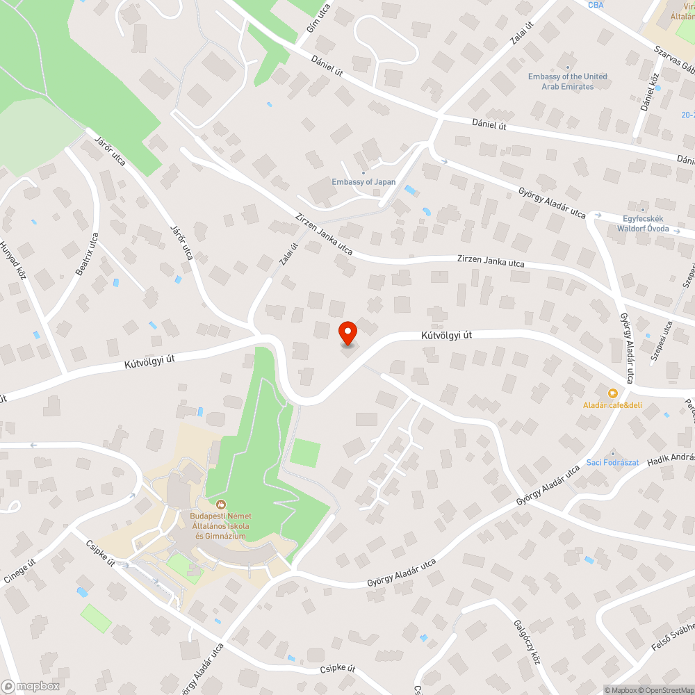 zöldterületen (és járdán) parkoló autók bejelentés helye