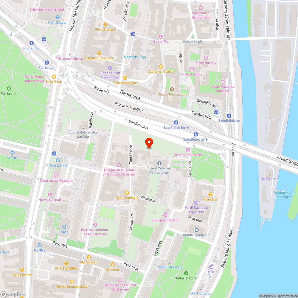 Őszi avar összegyűjtve rohad. bejelentés helye