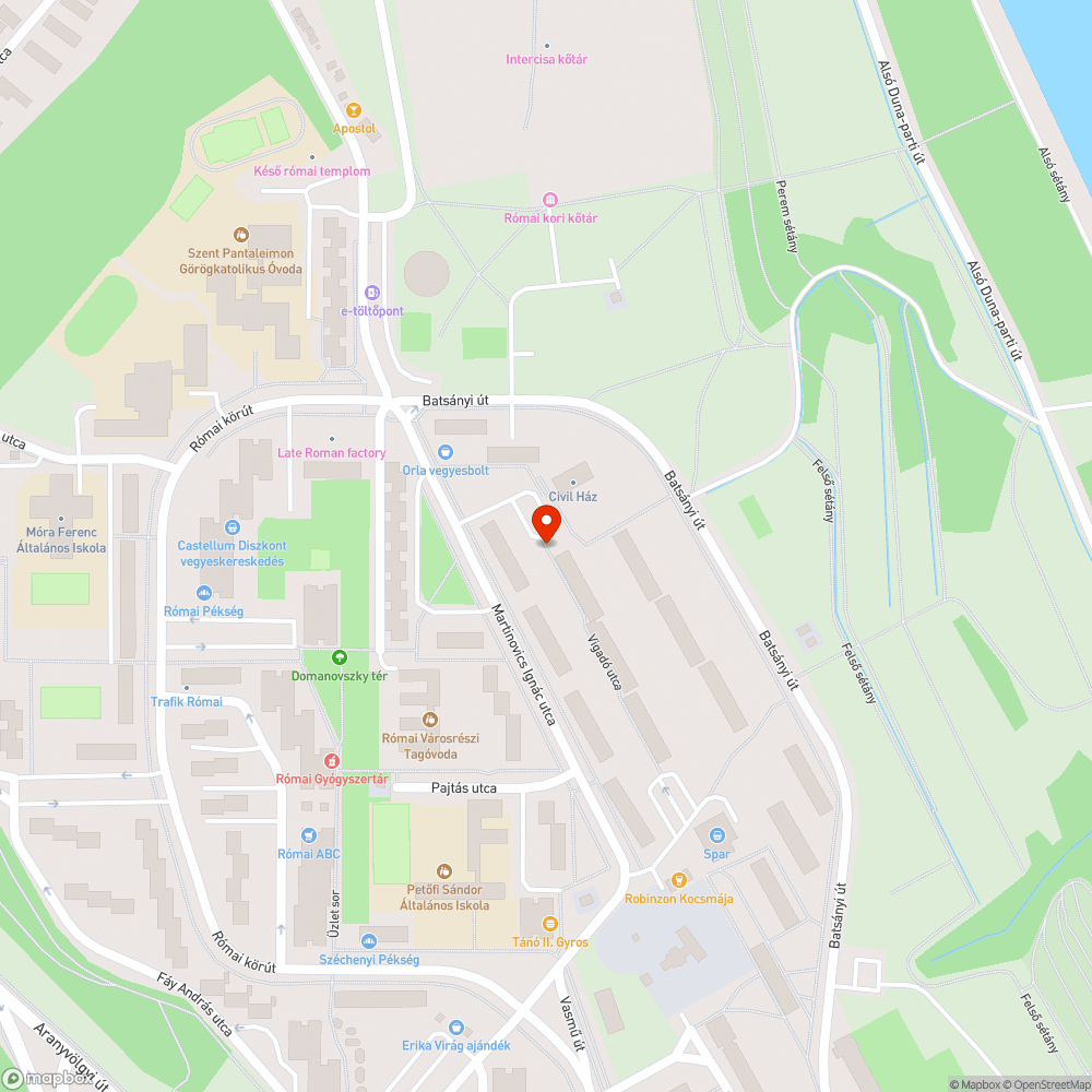 baleset veszélyes beforduló csatorna fedelek a lépcsőházak bejárata mellett bejelentés helye