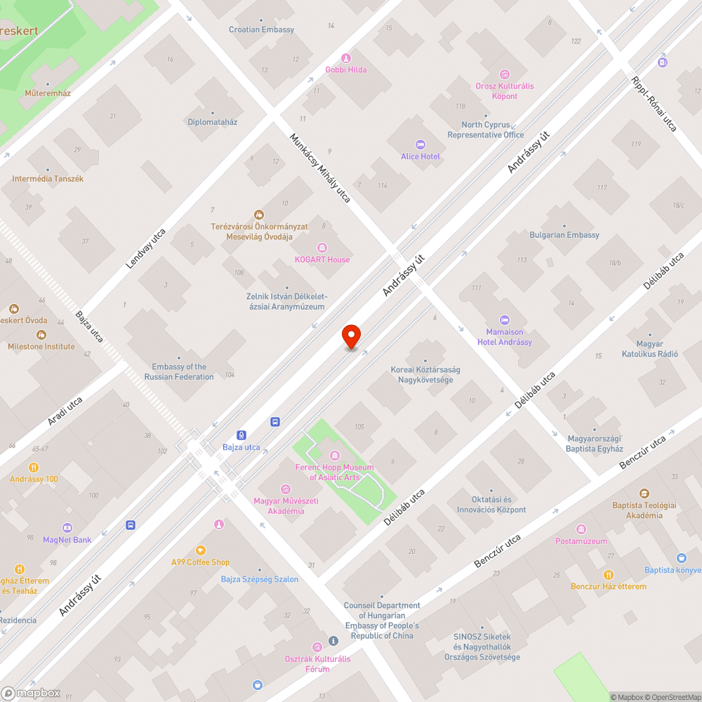 Szabálytalan parkolás és akadályoztatás az Andrássy úton bejelentés helye