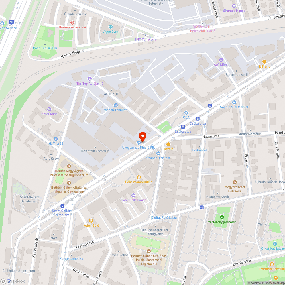 Mozdulatlanul áll a parkolóban bejelentés helye