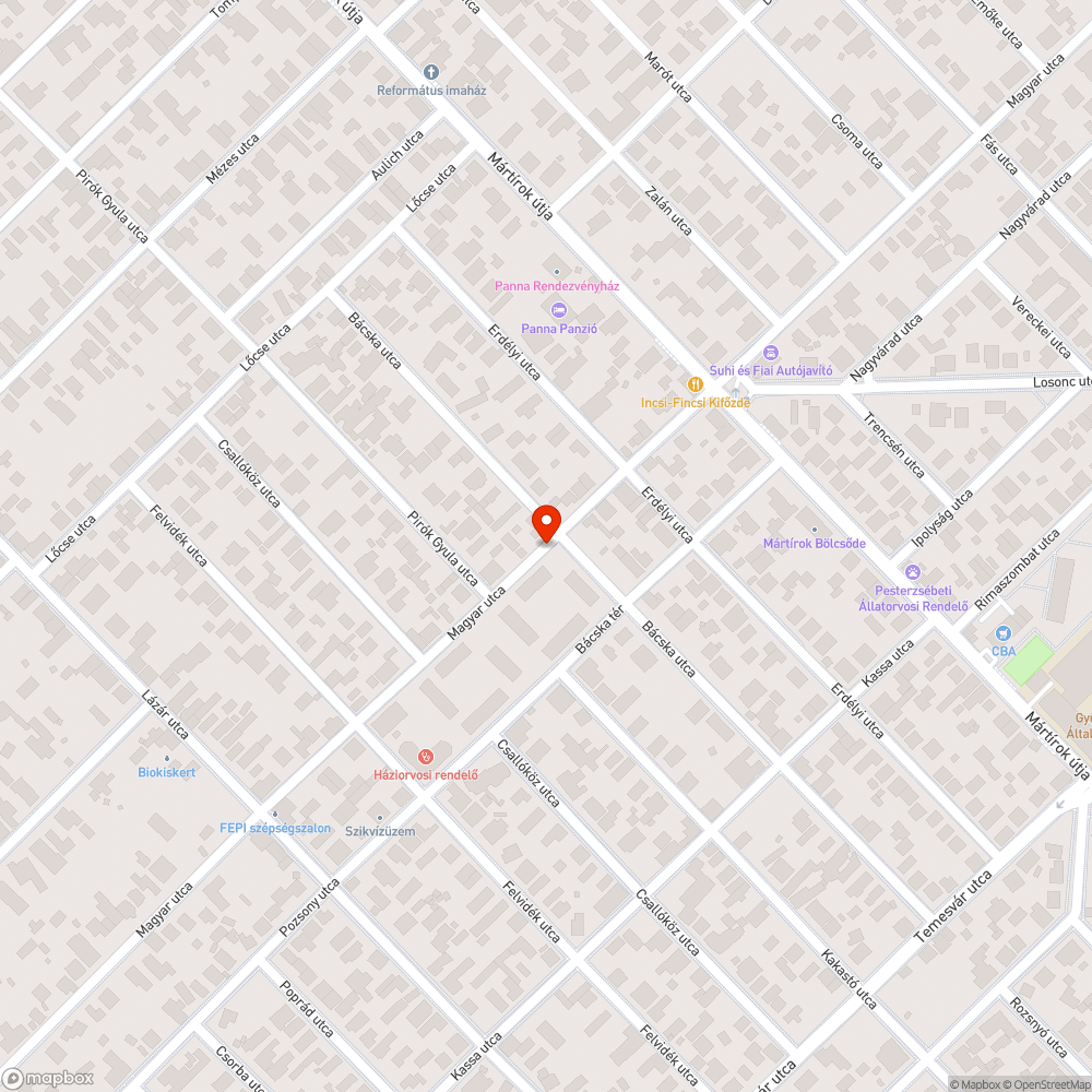 Összevágott fenyő a járdán bejelentés helye